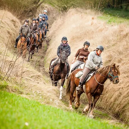 بيت للعطل Lieu Dieu, Domaine De Campagne